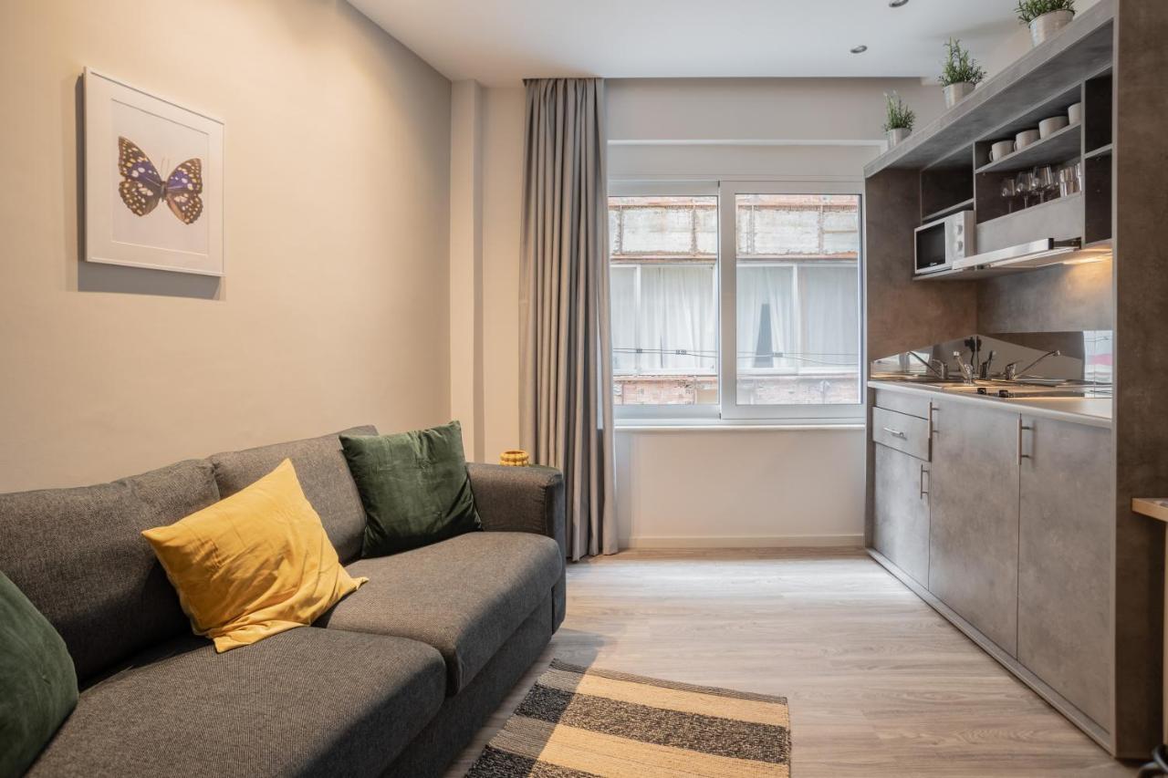 アテネA17 Modern & Cosy 2R Flat Up To 4Ppl Near Parthenonアパートメント エクステリア 写真